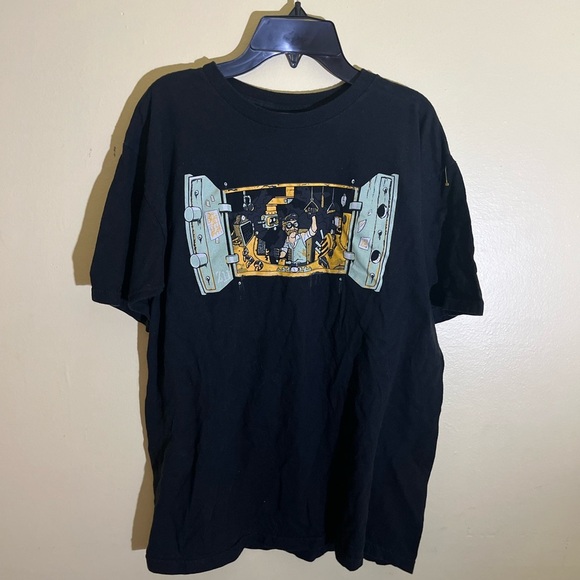 Black and Yellow Short Sleeve Tee with Graphic Design - Picture 1 of 4